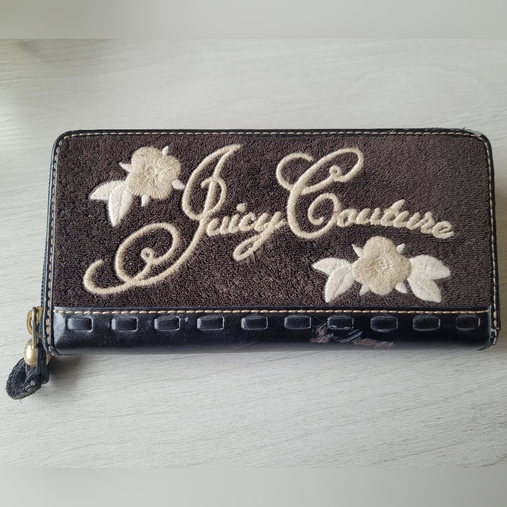 Juicy Couture Brown and Cream Women's Wallet